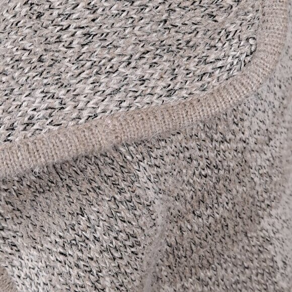 Yaira Size Small Tan/Cream Plaid Knit Sweater Vest Pockets Waterfall Front EUC - Picture 5 of 13